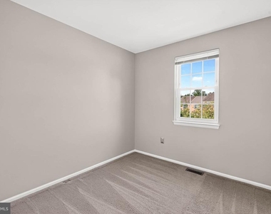6311 Wind Rider Way - Photo Thumbnail 26
