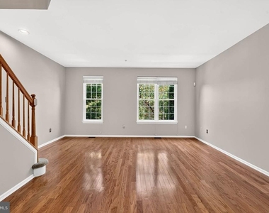 6311 Wind Rider Way - Photo Thumbnail 14
