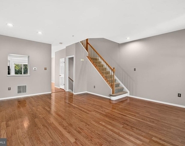 6311 Wind Rider Way - Photo Thumbnail 13