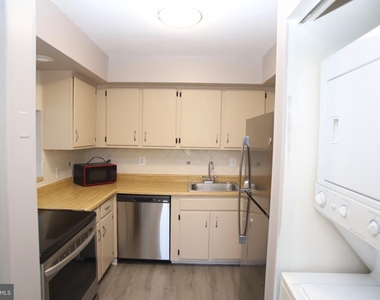 1709 Crimson Tree Way - Photo Thumbnail 10