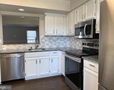 3358 Garrison Circle - Photo Thumbnail 3