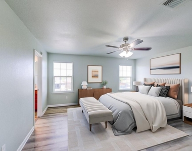 455 Gina Dr - Photo Thumbnail 3