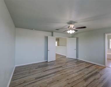 455 Gina Dr - Photo Thumbnail 23