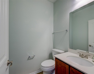 455 Gina Dr - Photo Thumbnail 20