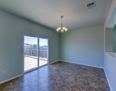 455 Gina Dr - Photo Thumbnail 12