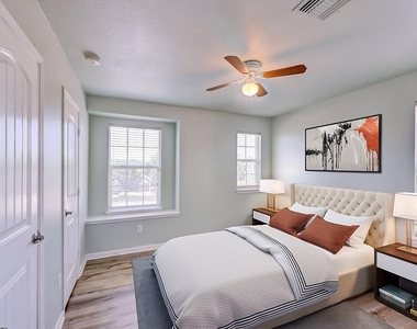 455 Gina Dr - Photo Thumbnail 5