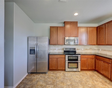 455 Gina Dr - Photo Thumbnail 15