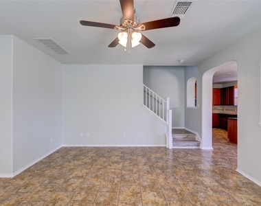 455 Gina Dr - Photo Thumbnail 9