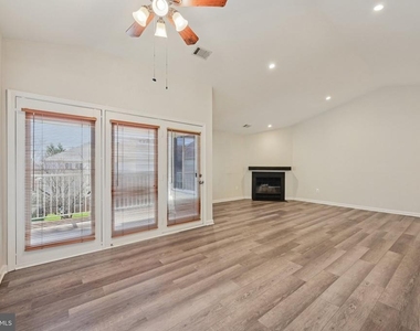 2104 Whitehall Road - Photo Thumbnail 12
