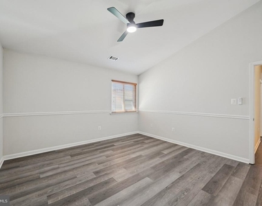 2104 Whitehall Road - Photo Thumbnail 21