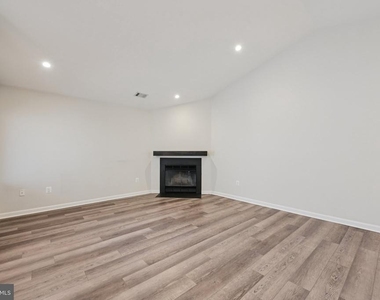 2104 Whitehall Road - Photo Thumbnail 7