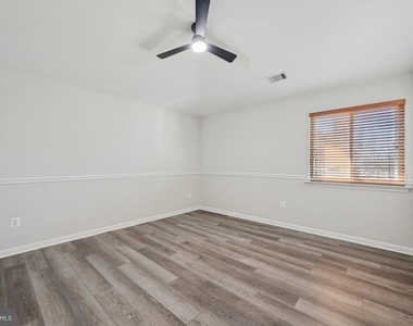 2104 Whitehall Road - Photo Thumbnail 18