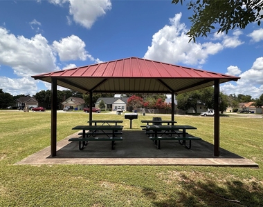 804 Lone Tree Ct - Photo Thumbnail 23