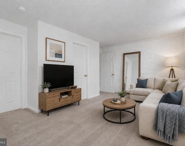 5752 Sunset View Lane - Photo Thumbnail 14