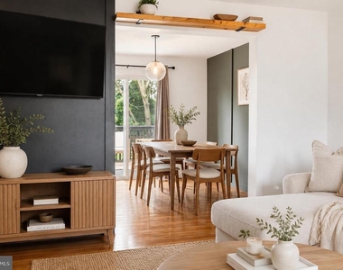 5752 Sunset View Lane - Photo Thumbnail 4