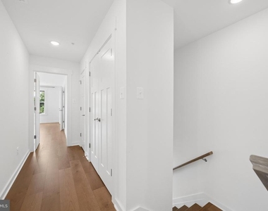328 Madison Street - Photo Thumbnail 22