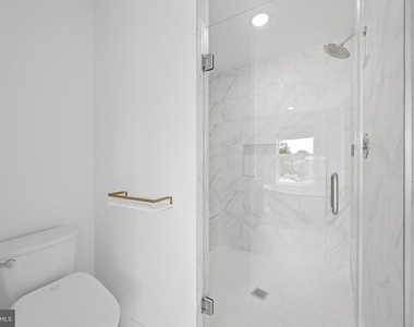 328 Madison Street - Photo Thumbnail 28