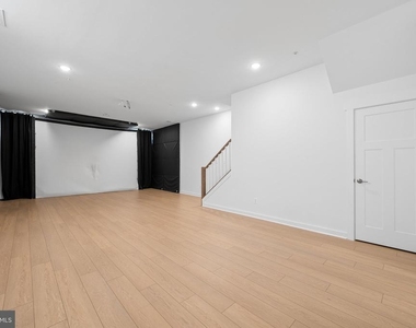 328 Madison Street - Photo Thumbnail 40