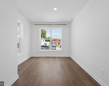 328 Madison Street - Photo Thumbnail 19