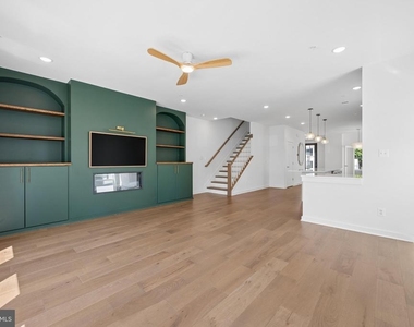 328 Madison Street - Photo Thumbnail 18
