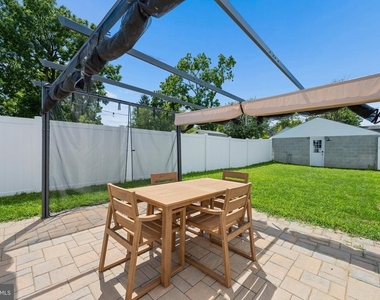 328 Madison Street - Photo Thumbnail 50