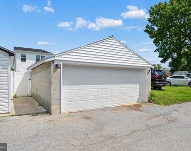 328 Madison Street - Photo Thumbnail 56