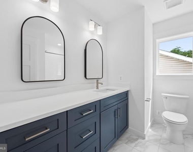 328 Madison Street - Photo Thumbnail 35