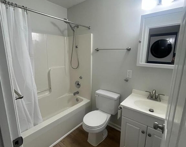 192 Marion Road - Photo Thumbnail 11