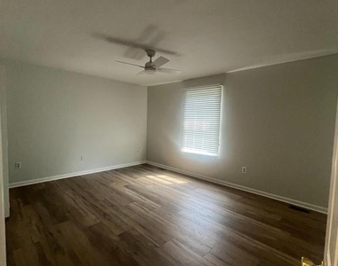 192 Marion Road - Photo Thumbnail 10