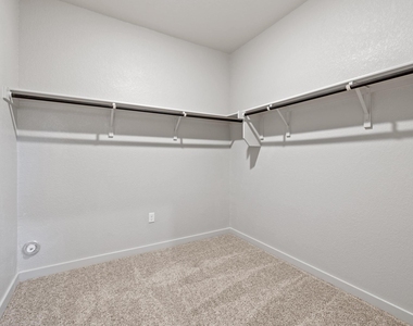 212 Florenz Ln - Photo Thumbnail 19