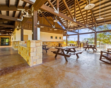 212 Florenz Ln - Photo Thumbnail 31