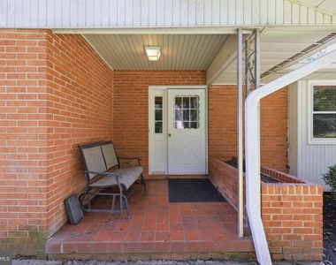 5051 Klee Mill Road S - Photo Thumbnail 1