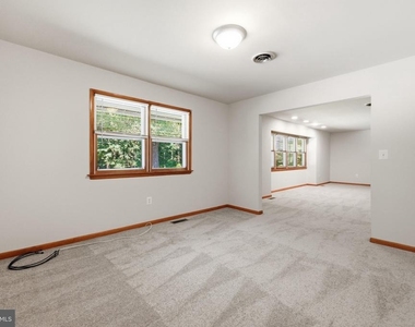 5051 Klee Mill Road S - Photo Thumbnail 8