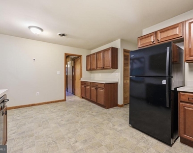 5051 Klee Mill Road S - Photo Thumbnail 12