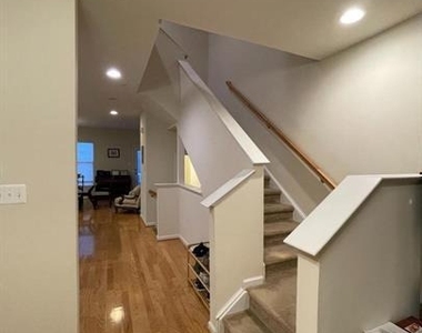 9806 Ushers Place - Photo Thumbnail 20
