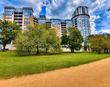 54 Rainey St - Photo Thumbnail 1
