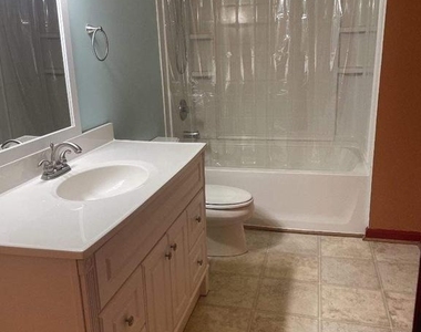 12632 Western Circle - Photo Thumbnail 3