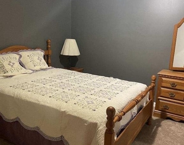 12632 Western Circle - Photo Thumbnail 6