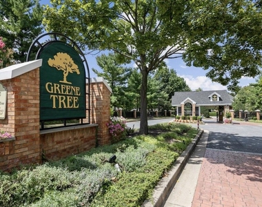 12 River Oaks Circle - Photo Thumbnail 1