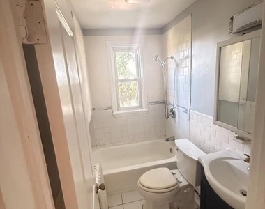 2980 Cornwall Road - Photo Thumbnail 12