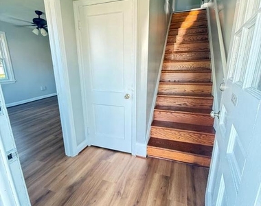 2980 Cornwall Road - Photo Thumbnail 6
