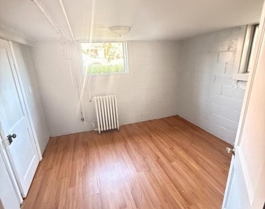 2980 Cornwall Road - Photo Thumbnail 16