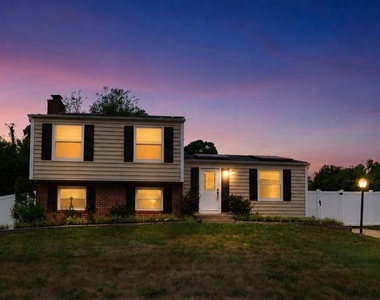 1414 King William Drive - Photo Thumbnail 1