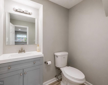 1414 King William Drive - Photo Thumbnail 30