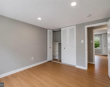1414 King William Drive - Photo Thumbnail 27