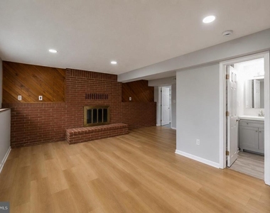 1414 King William Drive - Photo Thumbnail 28