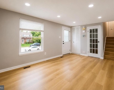 1414 King William Drive - Photo Thumbnail 8