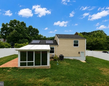 1414 King William Drive - Photo Thumbnail 3