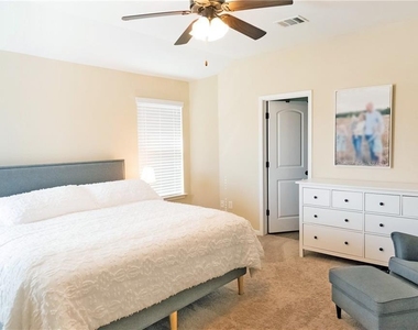 11504 Reading Way - Photo Thumbnail 17
