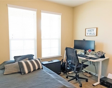 11504 Reading Way - Photo Thumbnail 14